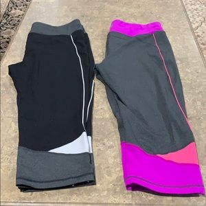 2 pairs of women’s TeK Gearwork our capris NWOT